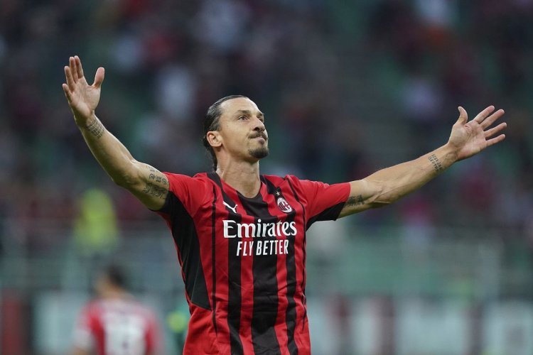 Tangis Emosional Para Pemain AC Milan saat Ibrahmovic Mendadak Pensiun